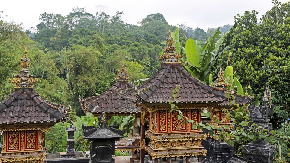 Tempelbau auf Bali
