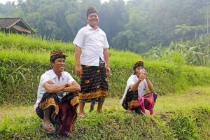 Begegnungen im Reisfeld auf Bali