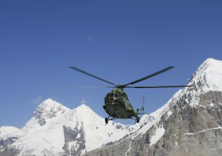 Landung des Hubschraubers im BC