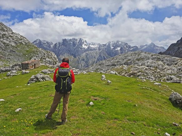 Wanderer in den spanischen Bergen