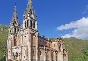 Covadonga - nationales Heiligtum