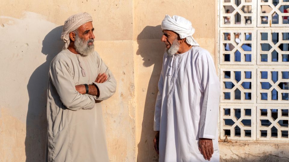 Plausch unter Omanis
