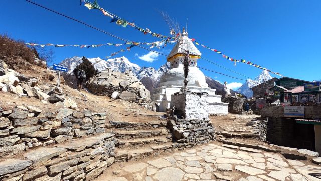 Stupa am Mong-La-Pass (3970 m) im Khumbu