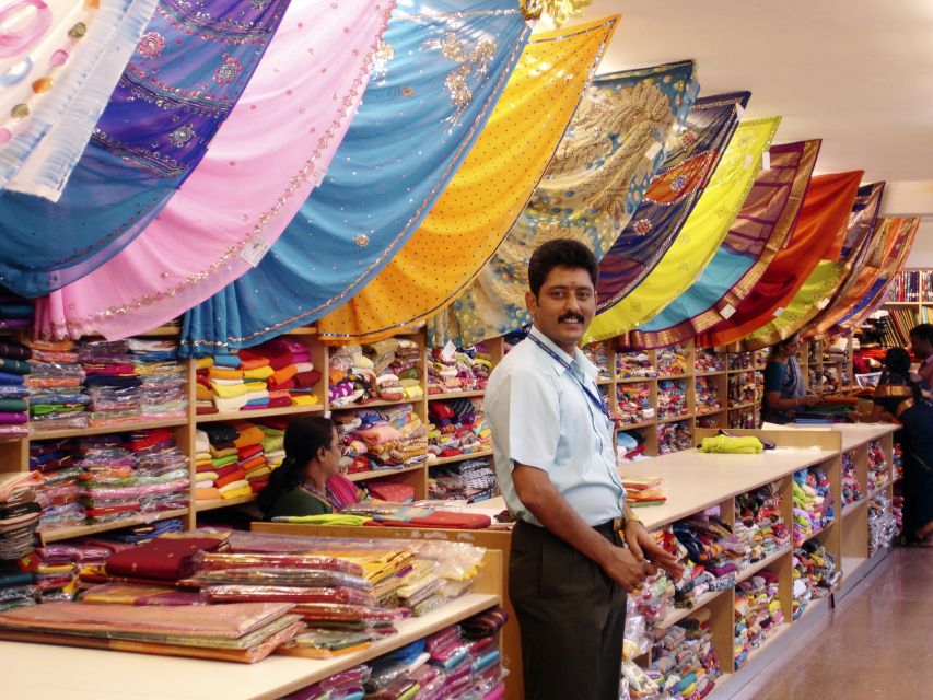 Sari-Verkäufer in Little India