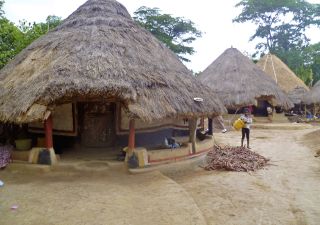 Peul-Häuser in Ainguel