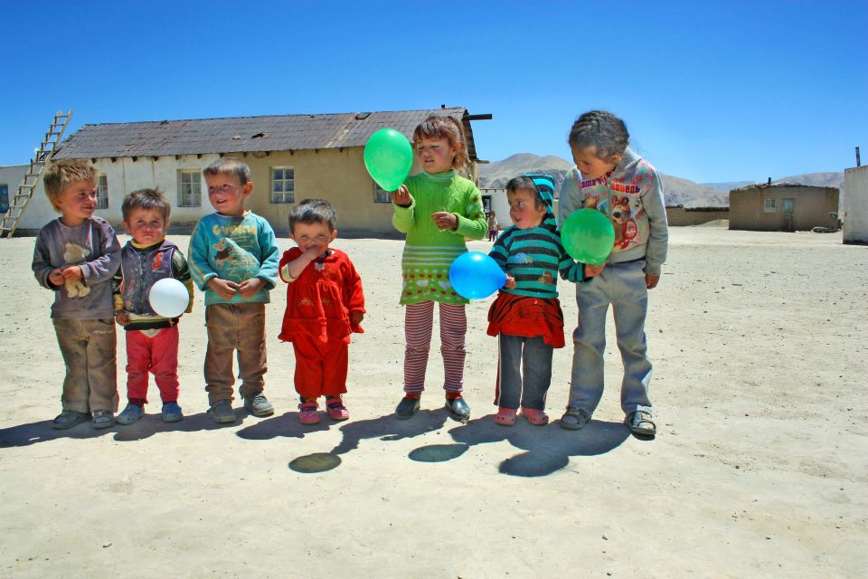 Kinder im Dorf Bulunkul