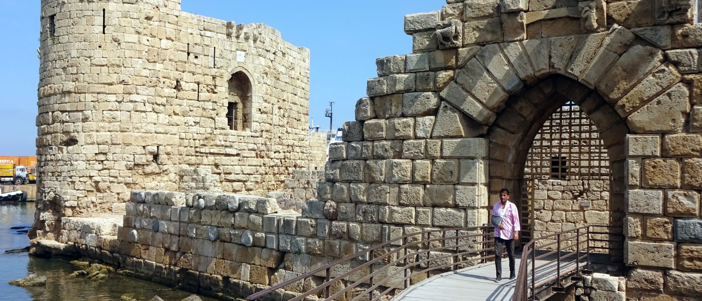 Blick auf die Kreuzfahrerburg in der Phönizierstadt Sidon