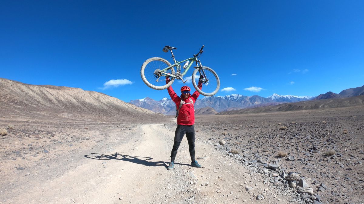 Mit Mountainbike statt Karawane im Pamir