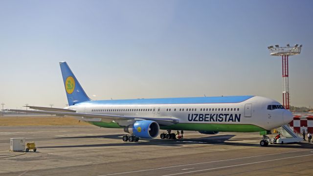 Mit Uzbekistan Airways nach Tashkent