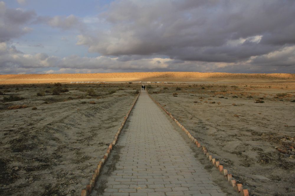 Darwaza – Der Weg vom Gaskrater zum Jurtencamp