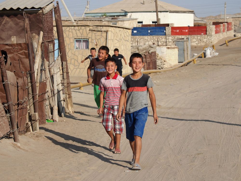 Jungen in Madaw ganz im Süden Turkmenistans