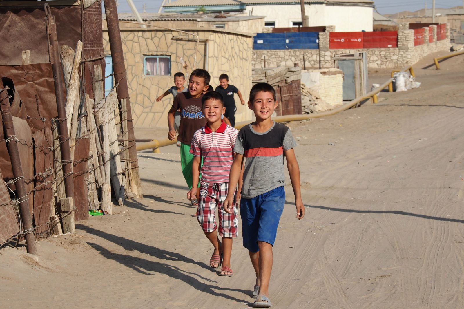 Jungen in Madaw ganz im Süden Turkmenistans