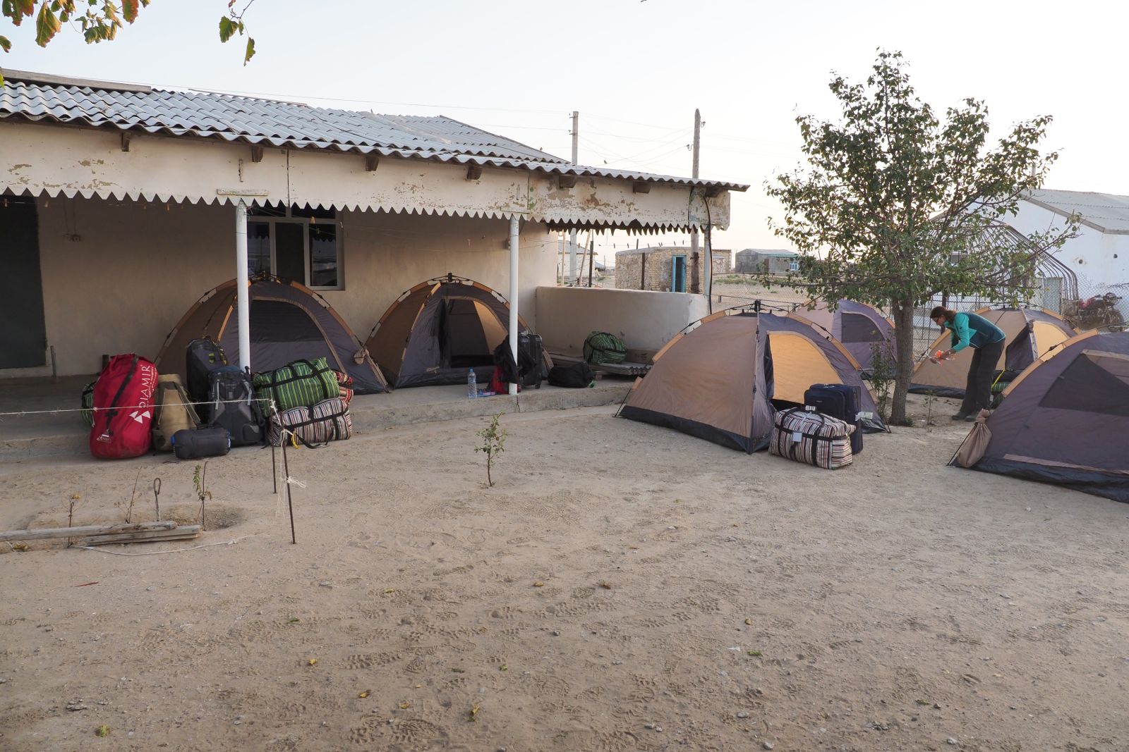 Übernachtung im Dorf Ajykui