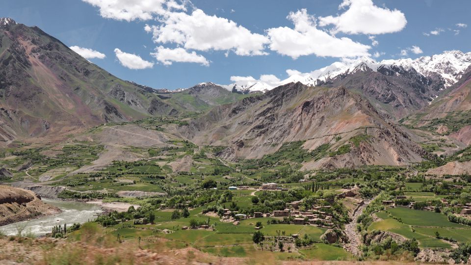 Unterwegs im Pamir mit Blick Richtung Afghanistan