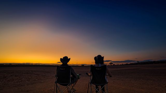Malerischer Sonnenuntergang im Outback