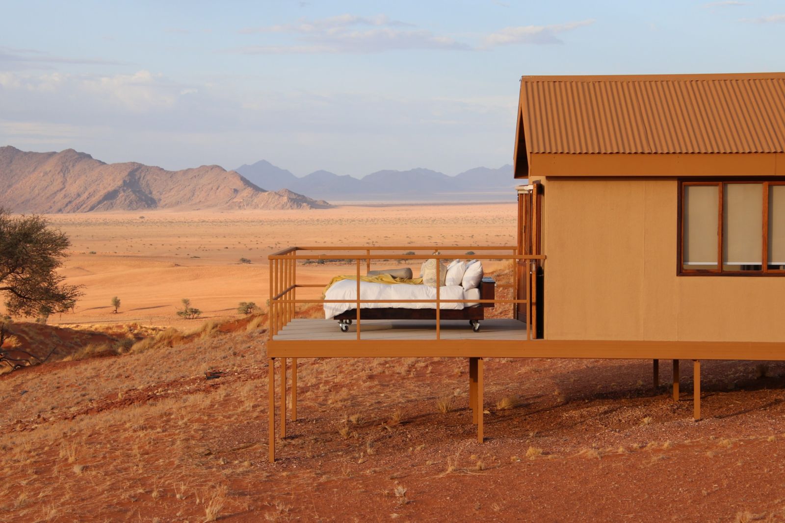 Übernachtung direkt unterm Sternenhimmel möglich – im Namib Dune Star Camp.