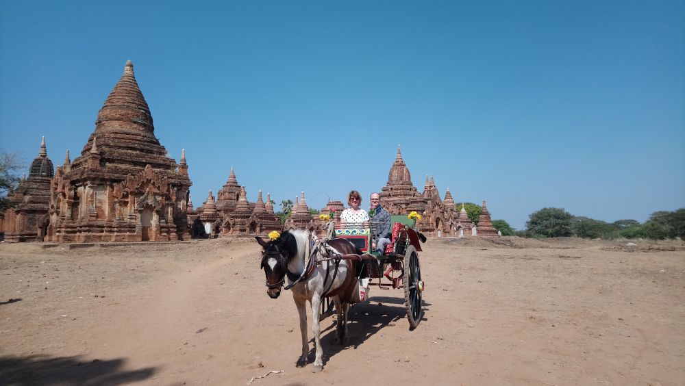 Mit der Kutsche durch Bagan