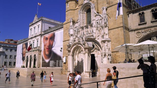 Klosterkirche Santa Cruz, an der Praca 8 de Maio, Coimbra, Zentral-Portugal