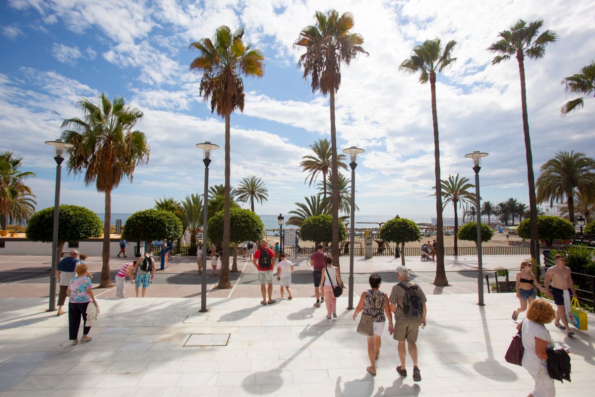 Strandpromenade in Marbella, Costa del Sol