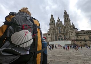 Jakobspilger vor der Kathedrale von Santiago de Compostela, Galizien