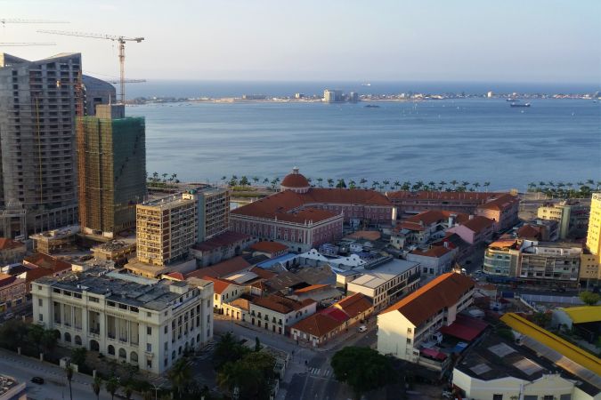 Luanda, Angola © Diamir
