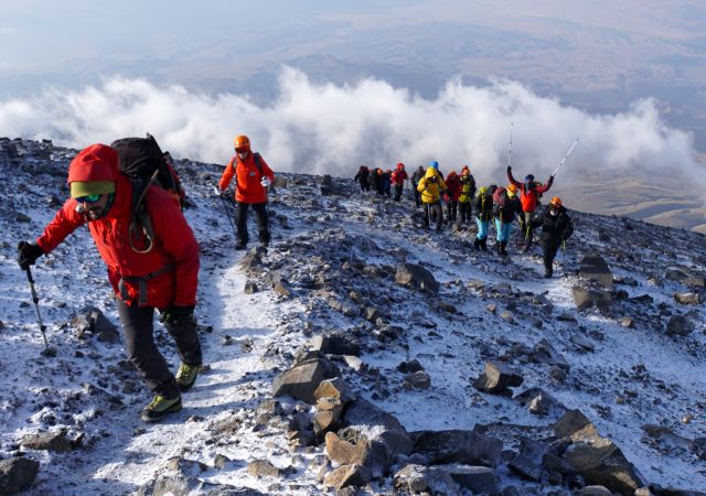 Aufstieg zum Gipfel am Ararat