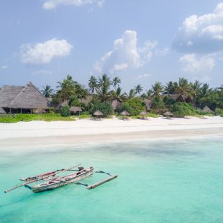 Exotischer Traumstrand vor der Haustür des Zanzibar Pearl
