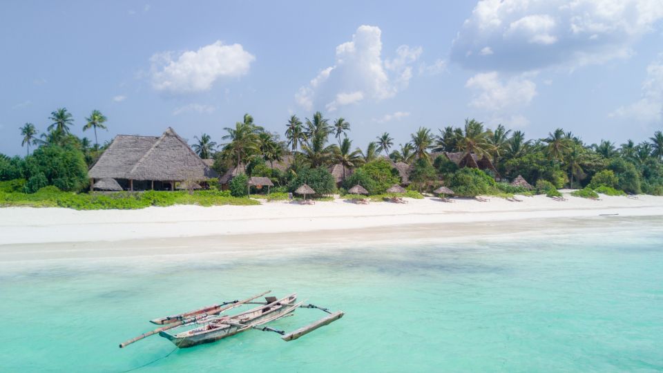 Exotischer Traumstrand vor der Haustür des Zanzibar Pearl