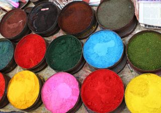 Farbenvielfalt auf dem Markt