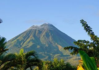 Die perfekte Silhouette des Vulkan Arenal in Costa Rica