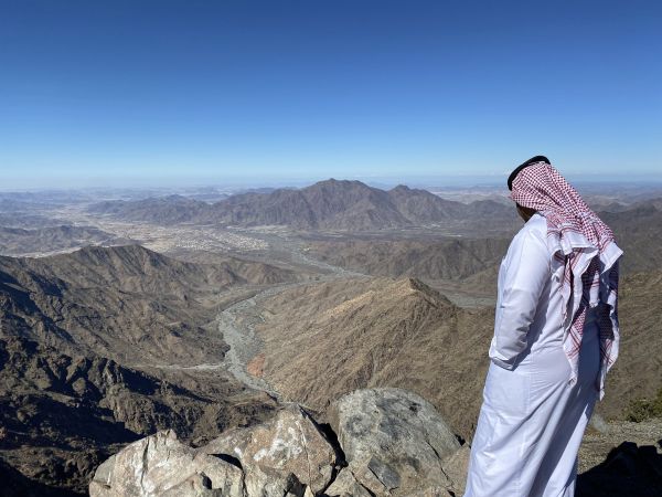 Bergkulisse in Saudi-Arabien © Diamir