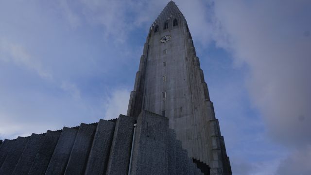 Die Hallgrimskirche in Reykjavik
