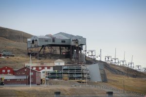 In Longyearbyen ist die Kohle-Vergangenheit noch allgegenwärtig