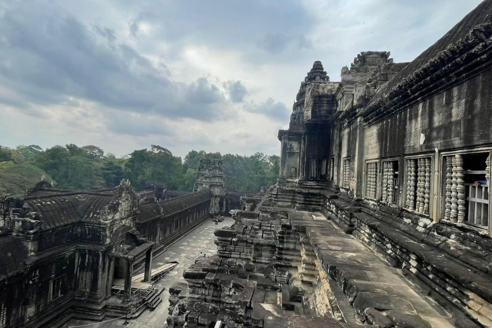 In den majästetischen Ruinen von Angkor
