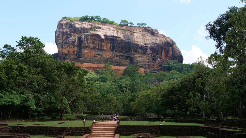 Blick auf Sigiriya auch bekannt unter dem Namen Löwenfelsen