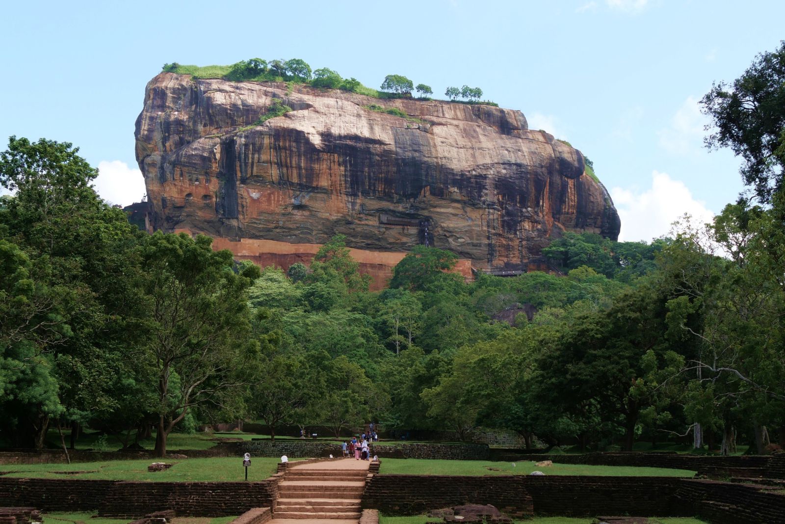 Blick auf Sigiriya auch bekannt unter dem Namen Löwenfelsen