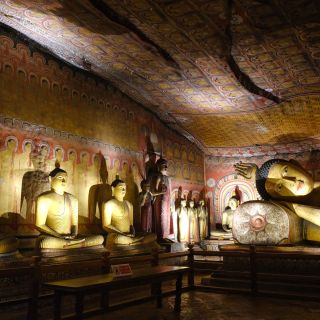 Buddhahöhlen von Dambulla