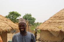Bewohner des Fulani-Dorfs