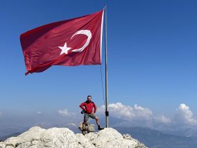 Gipfel des Sivri Daği (1720 m)