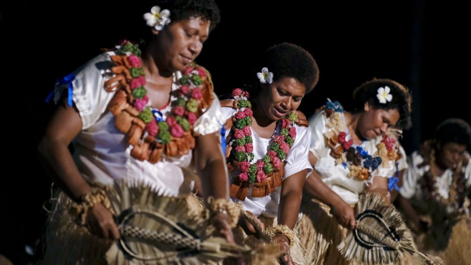 Fijianischer Tanz am Abend