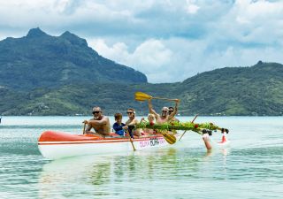 Gemeinsame Bootsfahrt auf Bora Bora