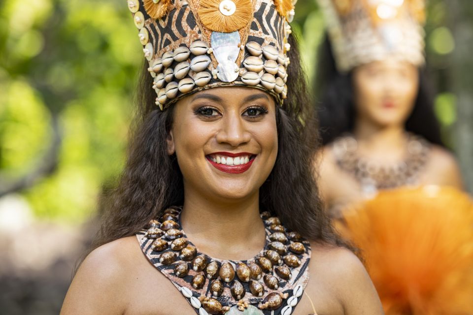 Tänzerin auf Tahiti