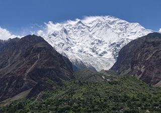 Blick vom Karakorum Highway auf den Rakaposhi (7788 m)