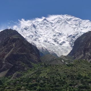 Blick vom Karakorum Highway auf den Rakaposhi (7788 m)
