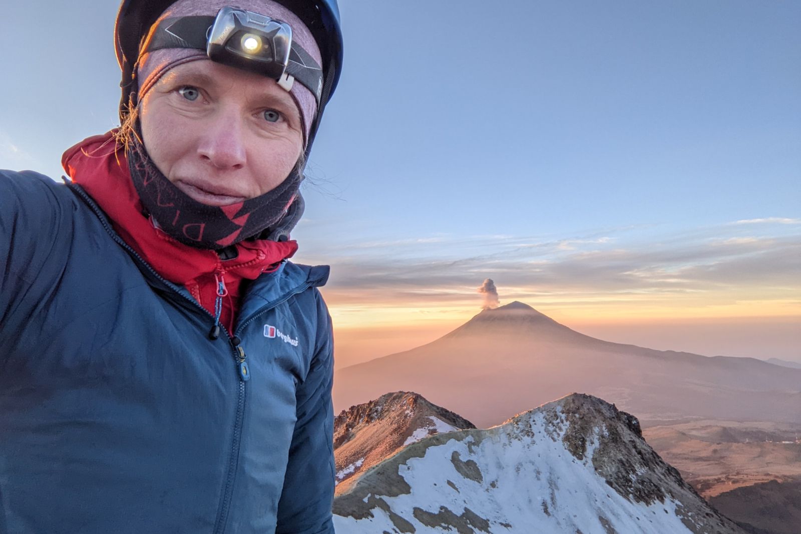 Eisige Kälte auf 5000 Höhenmetern mit Blick auf den Popocatépetl