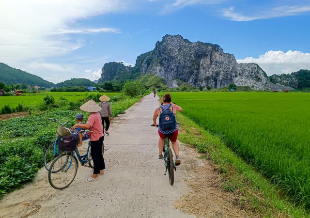 Radtour durch Vietnams pittoreske Landschaft