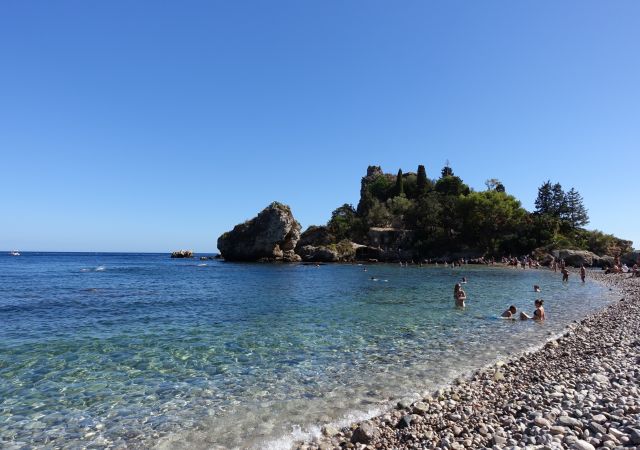 Die Isola Bella an der Küste vor Taormina