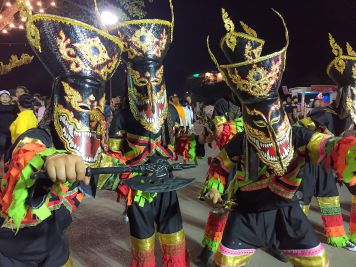 Nicht ohne Grund trägt das Festival den Namen Phi Ta Khon - Geisterfestival. Grusel garantiert!