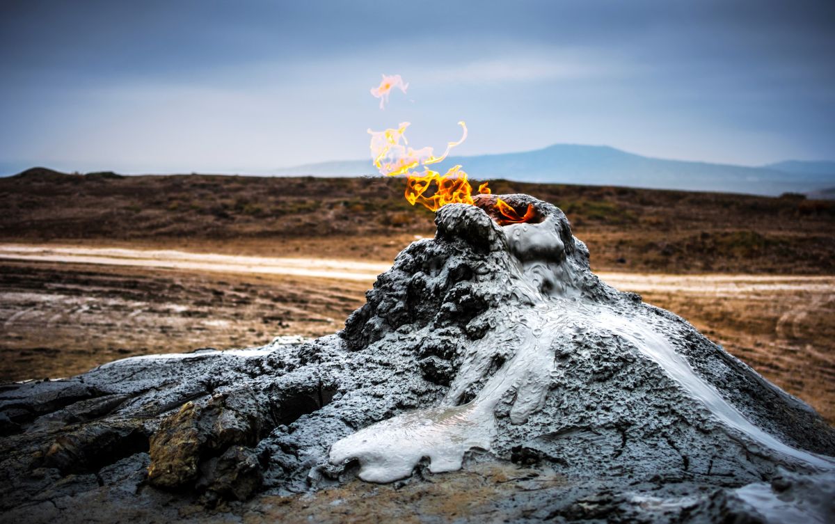 Brennendes Gas in den Schlammvulkanen von Gobustan
