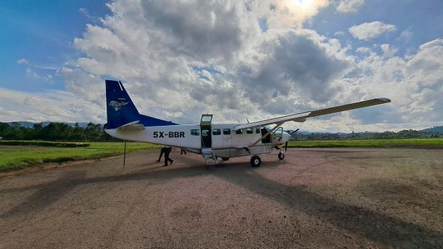 Airstrip in der Nähe des Bwindi Nationalparks